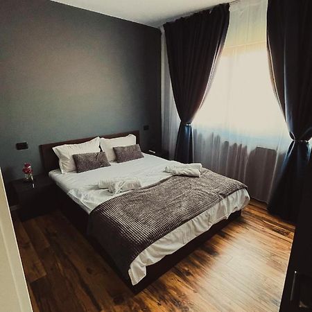 Relax House Apartment Craiova Exterior foto